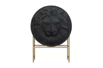 Vysoká komoda LION 140 CM černá masiv mango